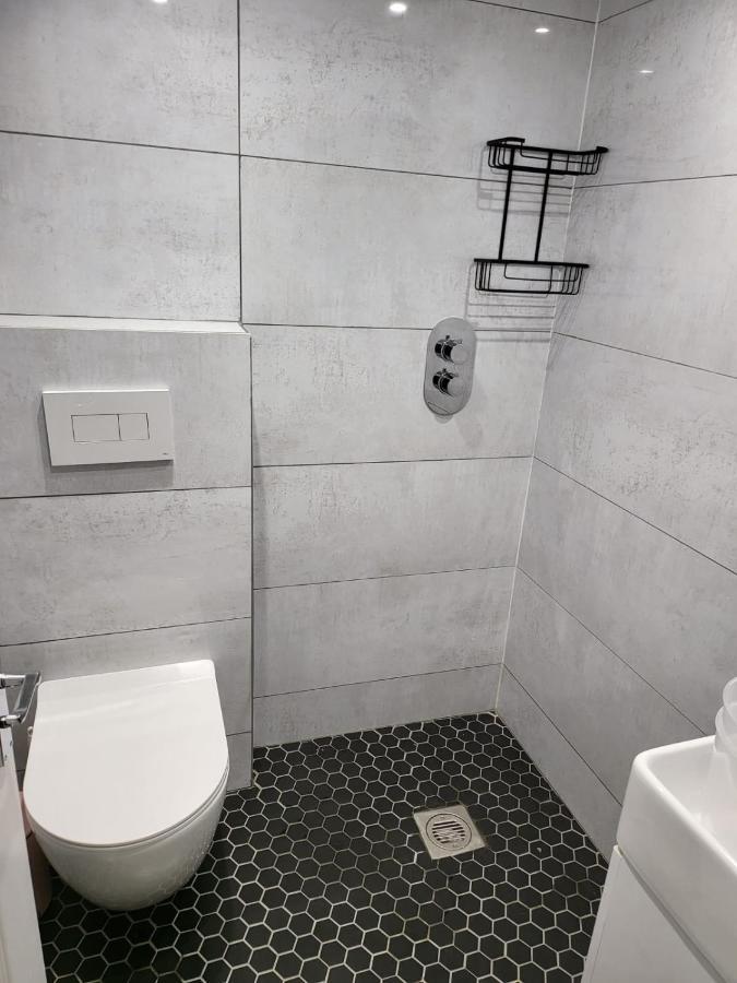 Апартаменти Fancy Basement Flat B Лондон Екстер'єр фото